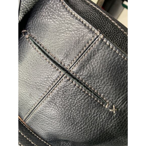 The Sak Black Leather Handbag - Picture 5 of 14